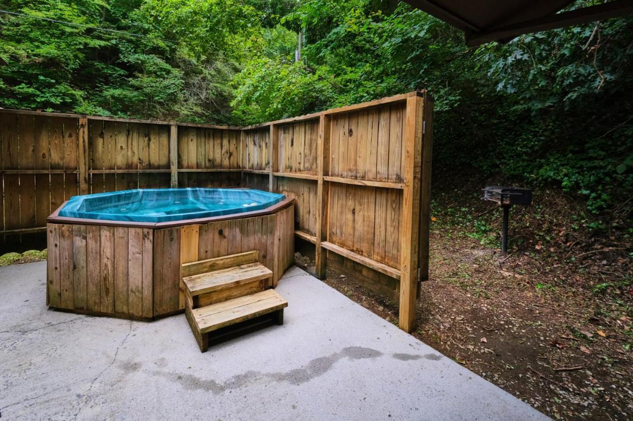 A Cabin In The Woods Pigeon Forge Exteriér fotografie