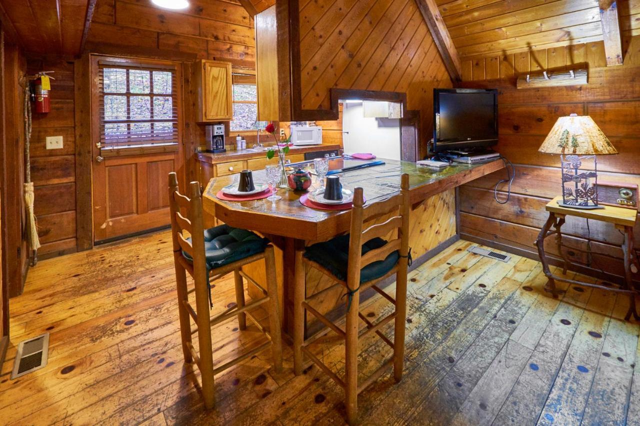 A Cabin In The Woods Pigeon Forge Exteriér fotografie